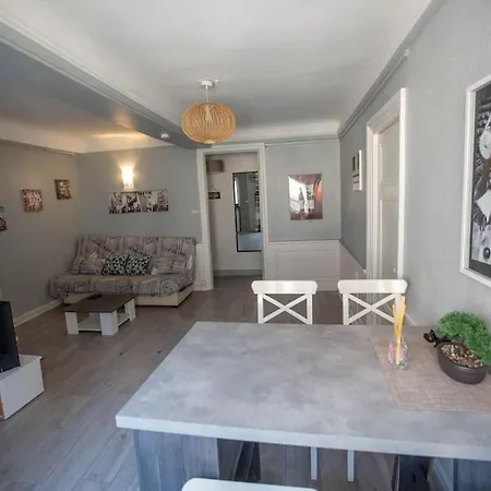 L'hyper Centre Terreaux 45m2 Apartment